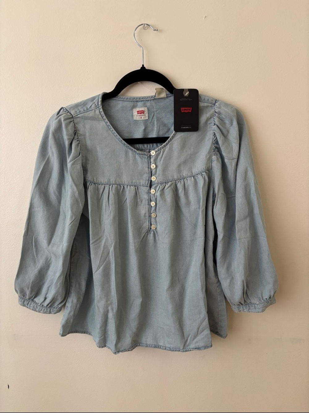 Levi's Light Blue Button-Front Peasant Top
